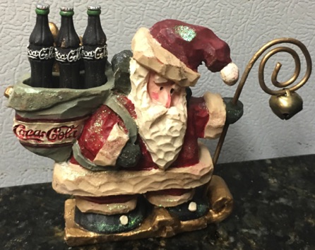 4433-1 € 17,50 coca cola beeldje kerstman in slee.jpeg